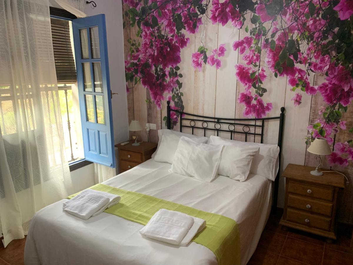 Villa En Frigiliana Con Piscina Y Jacuzzi Bagian luar foto